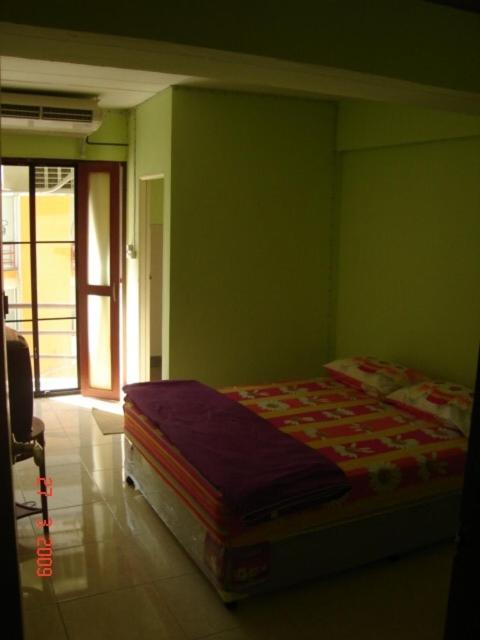 Kaset Guesthouse Bangkok Szoba fotó